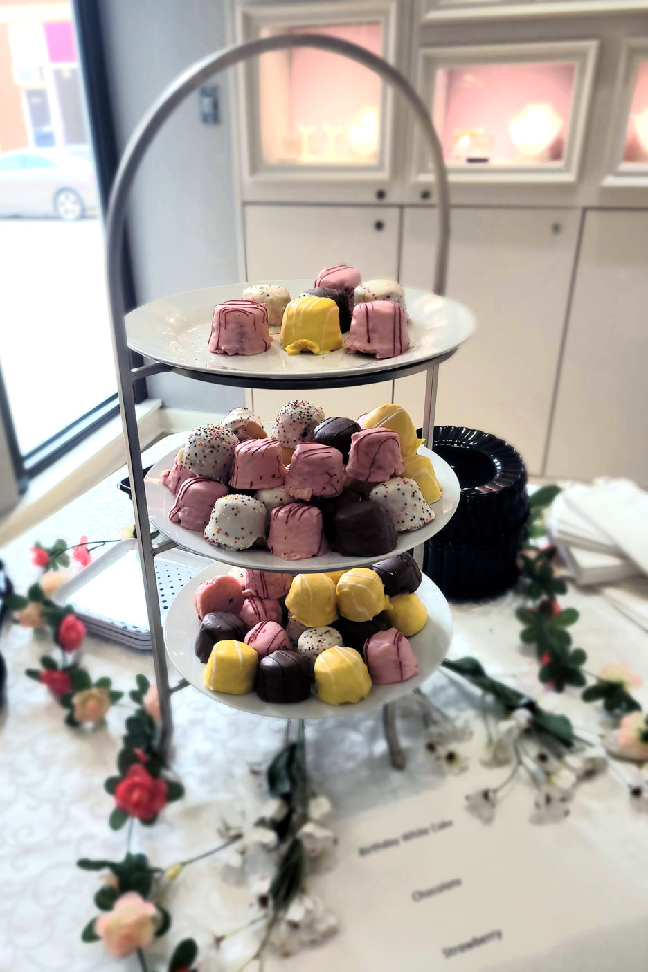 Dessert Walk A Sweet Treat in Downtown Libertyville MainStreet